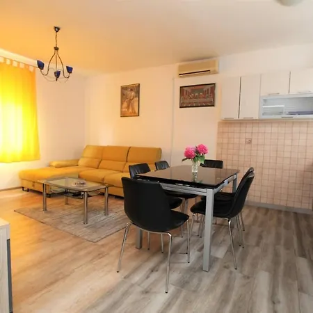 Apartman Mantenjin Trogir Exterior photo