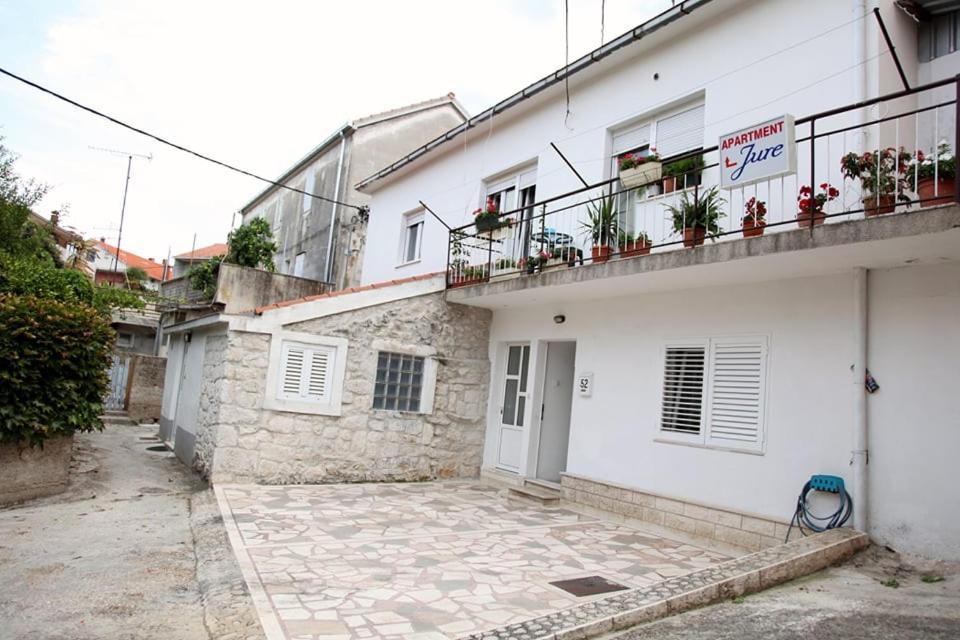 Apartman Mantenjin *