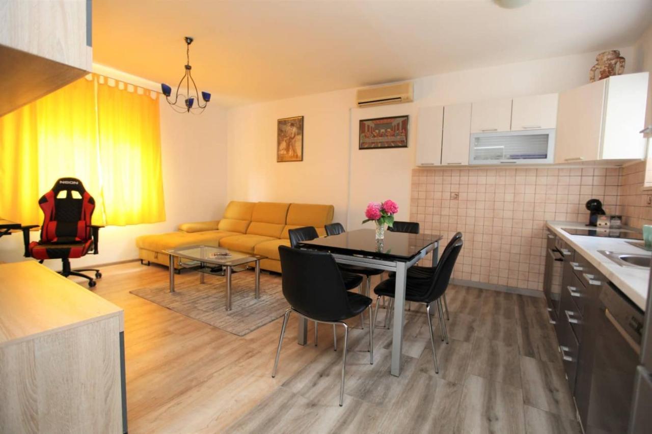Mantenjin Apartman *
